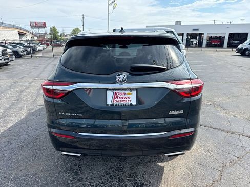 Used 2020 Buick Enclave Essence w/ Sound and Sites Package FWD image 27