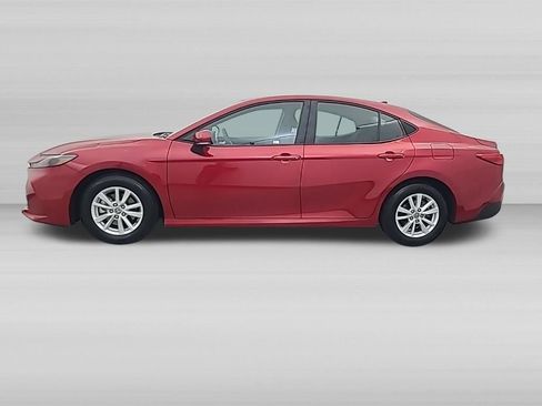 Used 2026 Toyota Camry LE FWD image 8