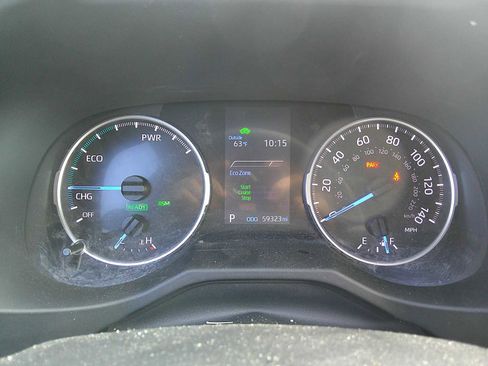 Used 2022 Toyota RAV4 XLE Premium image 10