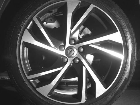 Used 2021 Volvo XC40 T5 R-Design w/ Protection Package Premier image 42