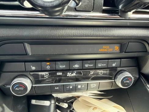 Used 2021 MAZDA CX-9 Touring w/ Touring Premium Package FWD image 8
