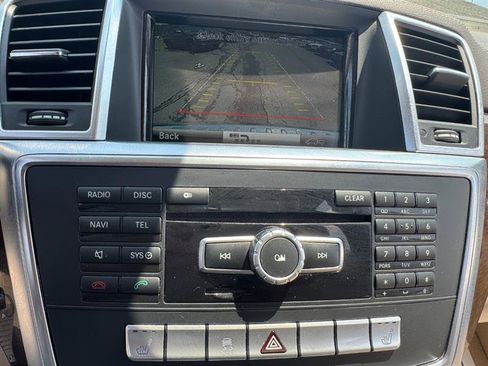 Used 2013 Mercedes-Benz GL 450 4MATIC image 29