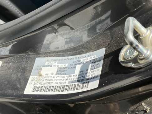 Used 2017 Toyota Yaris iA FWD image 14