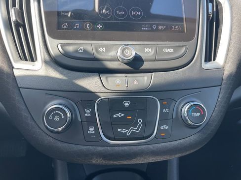 Used 2023 Chevrolet Malibu LS image 19