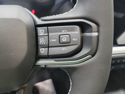 New 2026 Jeep Cherokee Overland w/ Trailer Tow Group image 24