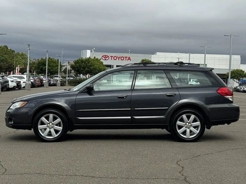 Used 2008 Subaru Outback 2.5i Limited AWD/4WD image 3