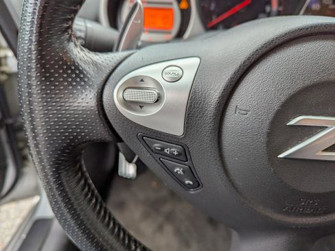 Used 2010 Nissan 370Z Touring w/ Sport Pkg RWD image 15