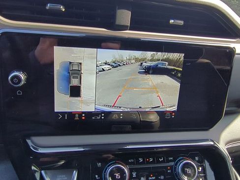 Used 2024 GMC Sierra 1500 AT4X image 17