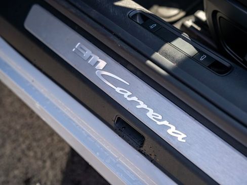 Used 2023 Porsche 911 Carrera RWD image 18