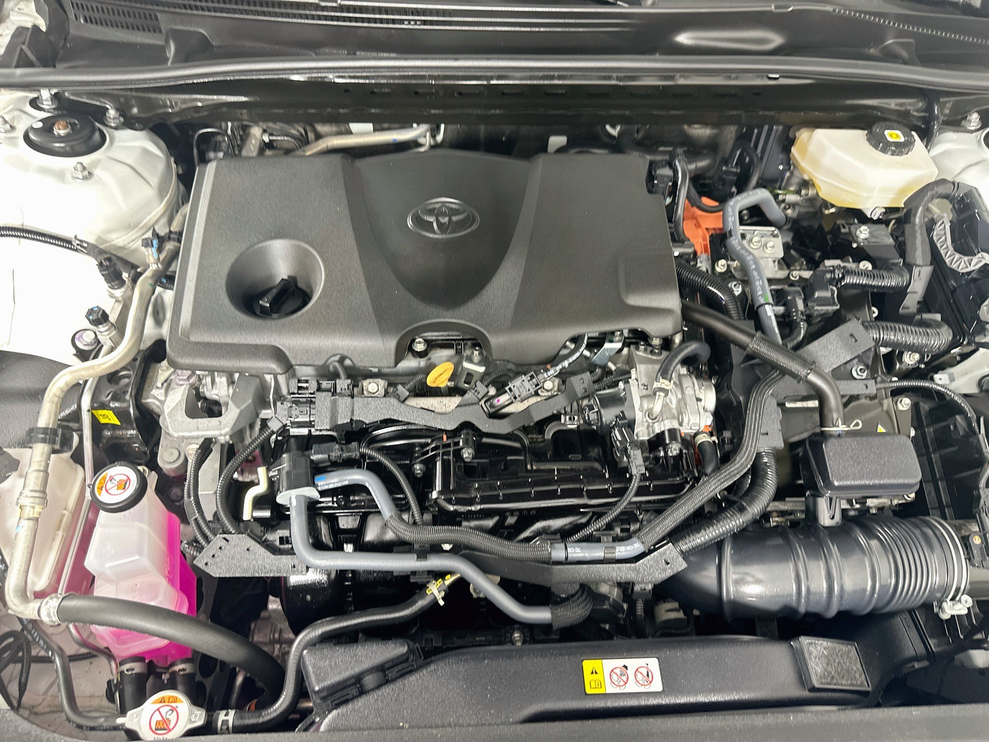 Used 2025 Toyota Camry LE FWD image 33