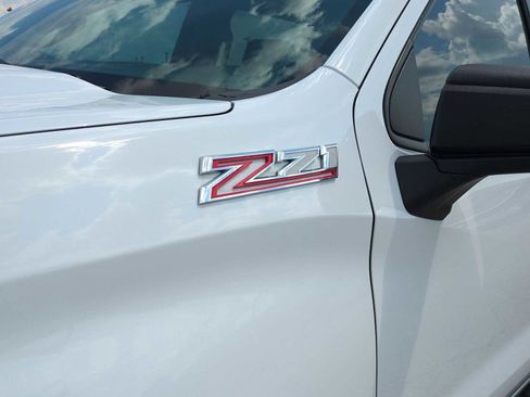 Used 2022 Chevrolet Silverado 1500 Custom Trail Boss image 32