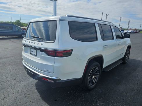 Used 2022 Jeep Wagoneer Series III w/ Convenience Group I AWD/4WD image 6