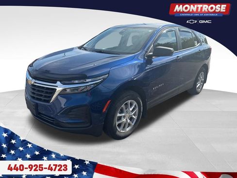 Used 2022 Chevrolet Equinox LS w/ LS Convenience Package AWD/4WD image 1
