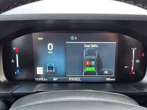 Used 2025 Ford Maverick Lariat w/ 4K Tow Package image 18