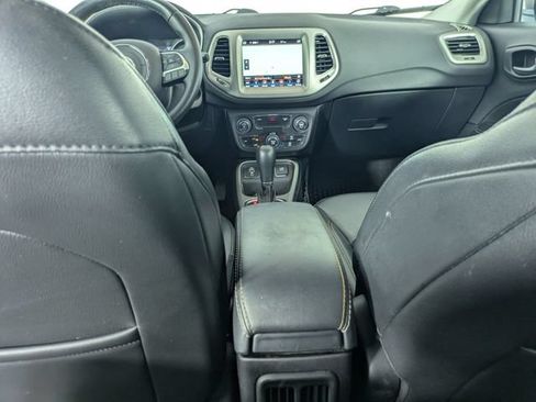 Used 2019 Jeep Compass Latitude w/ Popular Equipment Group FWD image 27