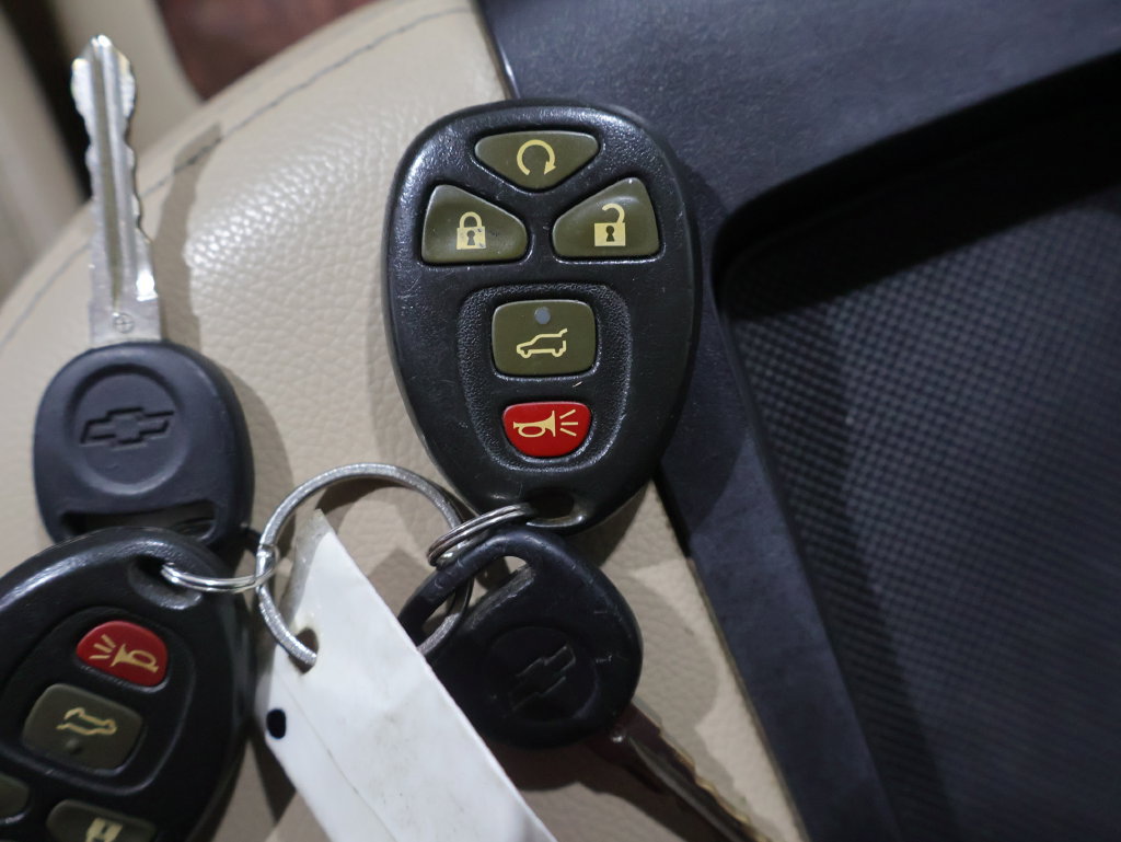 Used 2008 Chevrolet Avalanche LTZ w/ LTZ Preferred Equipment Group AWD/4WD image 27