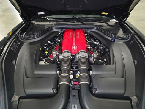 Used 2012 Ferrari California RWD image 16