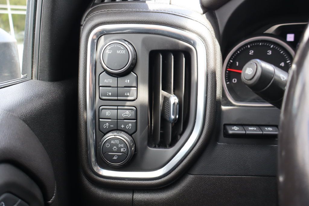 Used 2022 Chevrolet Silverado 3500 High Country AWD/4WD image 9