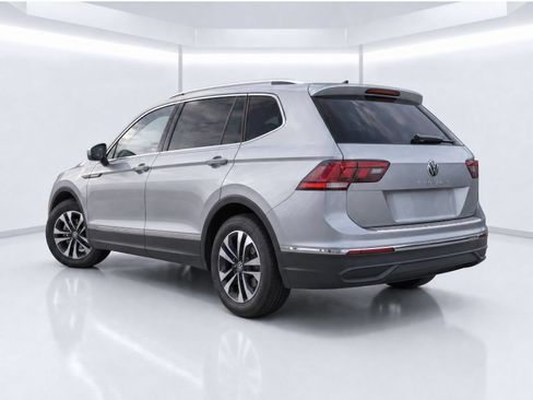 Used 2024 Volkswagen Tiguan S FWD image 7