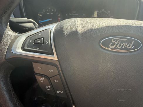 Used 2015 Ford Fusion SE w/ Equipment Group 202A FWD image 14