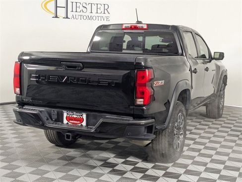 Used 2023 Chevrolet Colorado Z71 w/ Z71 Convenience Package 2 image 7