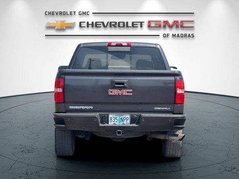Used 2015 GMC Sierra 1500 Denali w/ Driver Alert Package AWD/4WD image 4