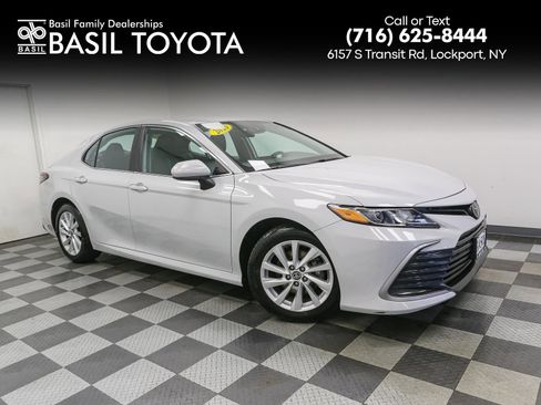 Used 2023 Toyota Camry LE FWD image 1