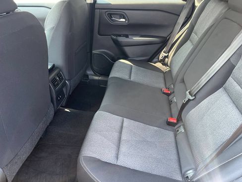 Used 2025 Nissan Rogue SV FWD image 29
