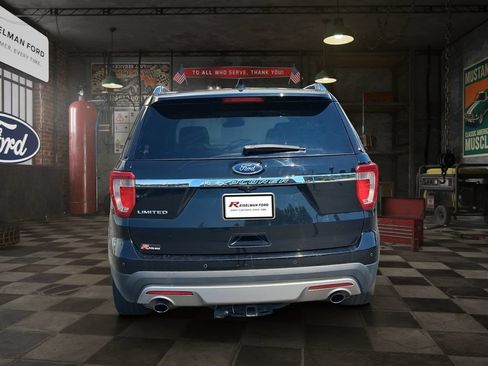 Used 2017 Ford Explorer Limited w/ Equipment Group 301A FWD image 5
