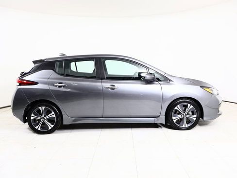 Used 2021 Nissan Leaf SV w/ SV Technology Package image 16