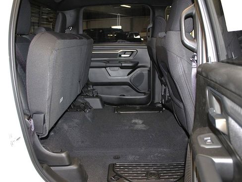 New 2026 RAM 1500 4x4 Crew Cab image 35