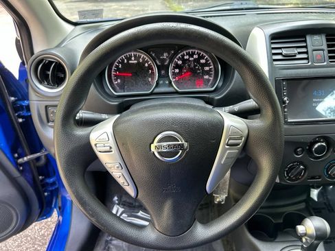 Used 2016 Nissan Versa SV FWD image 19