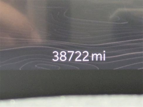 Used 2022 Jeep Grand Cherokee L Limited w/ Black Appearance Package image 24