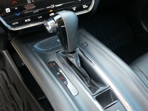 Used 2021 Honda HR-V EX-L image 17