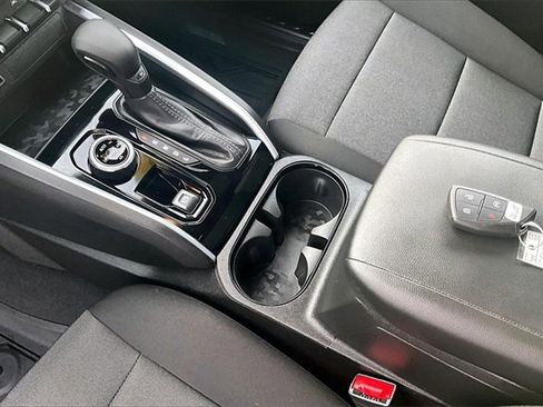 Used 2025 Chevrolet Colorado Trail Boss image 13