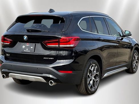 Used 2021 BMW X1 xDrive28i w/ Premium Package image 6