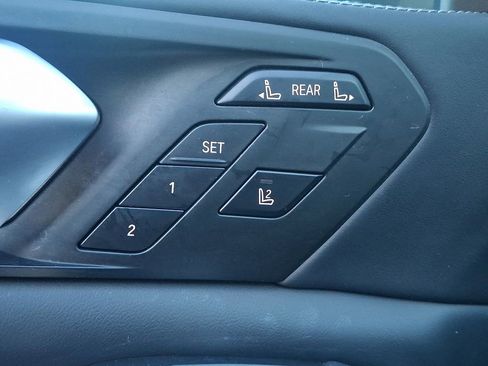 Certified 2023 BMW X7 xDrive40i w/ Premium Package image 23