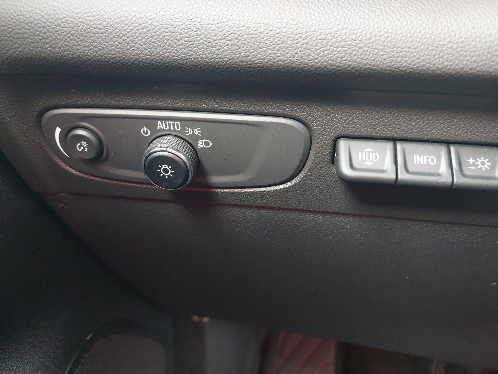 Used 2023 Buick Envision Avenir AWD/4WD image 26