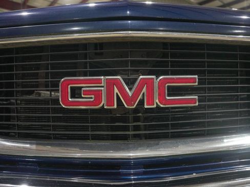 Used 1997 GMC Yukon 4WD 4-Door w/ Marketing Opt Pkg 5 image 21