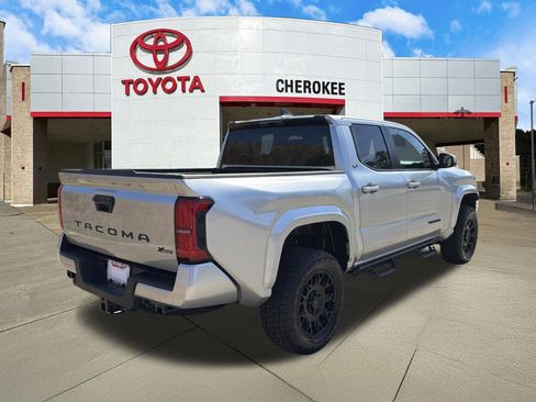 Used 2026 Toyota Tacoma SR5 RWD image 5