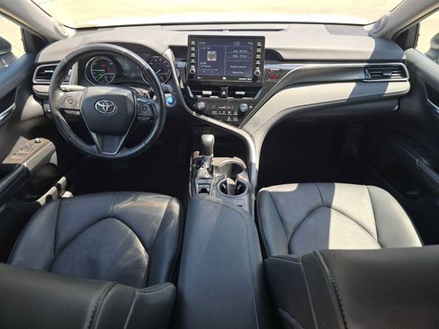 Used 2022 Toyota Camry XSE w/ Navigation Upgrade Package FWD image 19