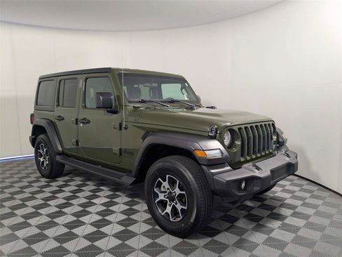 Used 2023 Jeep Wrangler Unlimited Sport AWD/4WD image 3