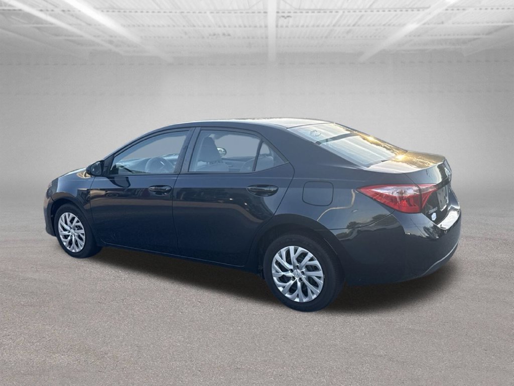 Used 2019 Toyota Corolla LE FWD image 3
