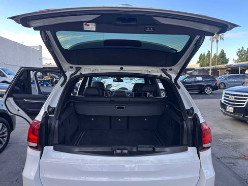 Used 2015 BMW X5 xDrive50i image 10