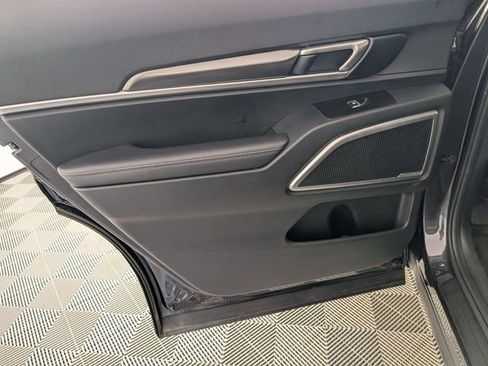 Used 2025 Kia Telluride S image 29