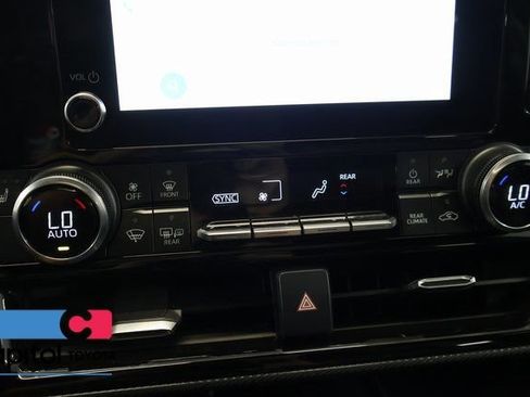 Used 2023 Toyota Highlander XSE AWD/4WD image 24
