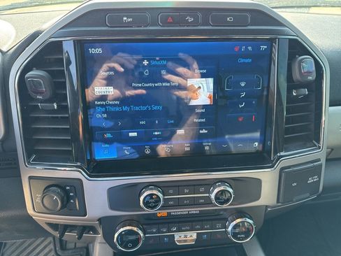 Used 2022 Ford F250 Lariat w/ Lariat Value Package image 23