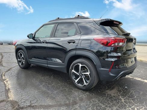 Used 2022 Chevrolet TrailBlazer RS w/ Sun and Liftgate Package FWD image 3