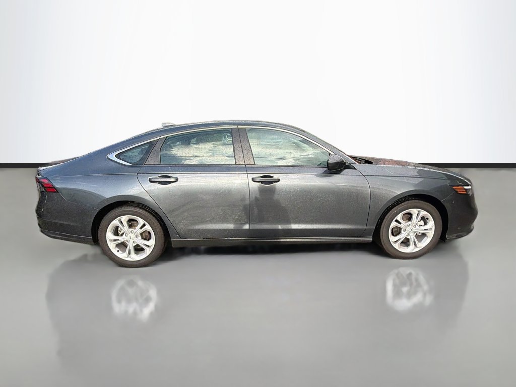 Used 2025 Honda Accord LX image 8
