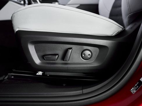 New 2026 Mitsubishi Outlander SE image 23